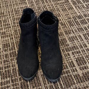 Qupid Classic Black Ankle Booties